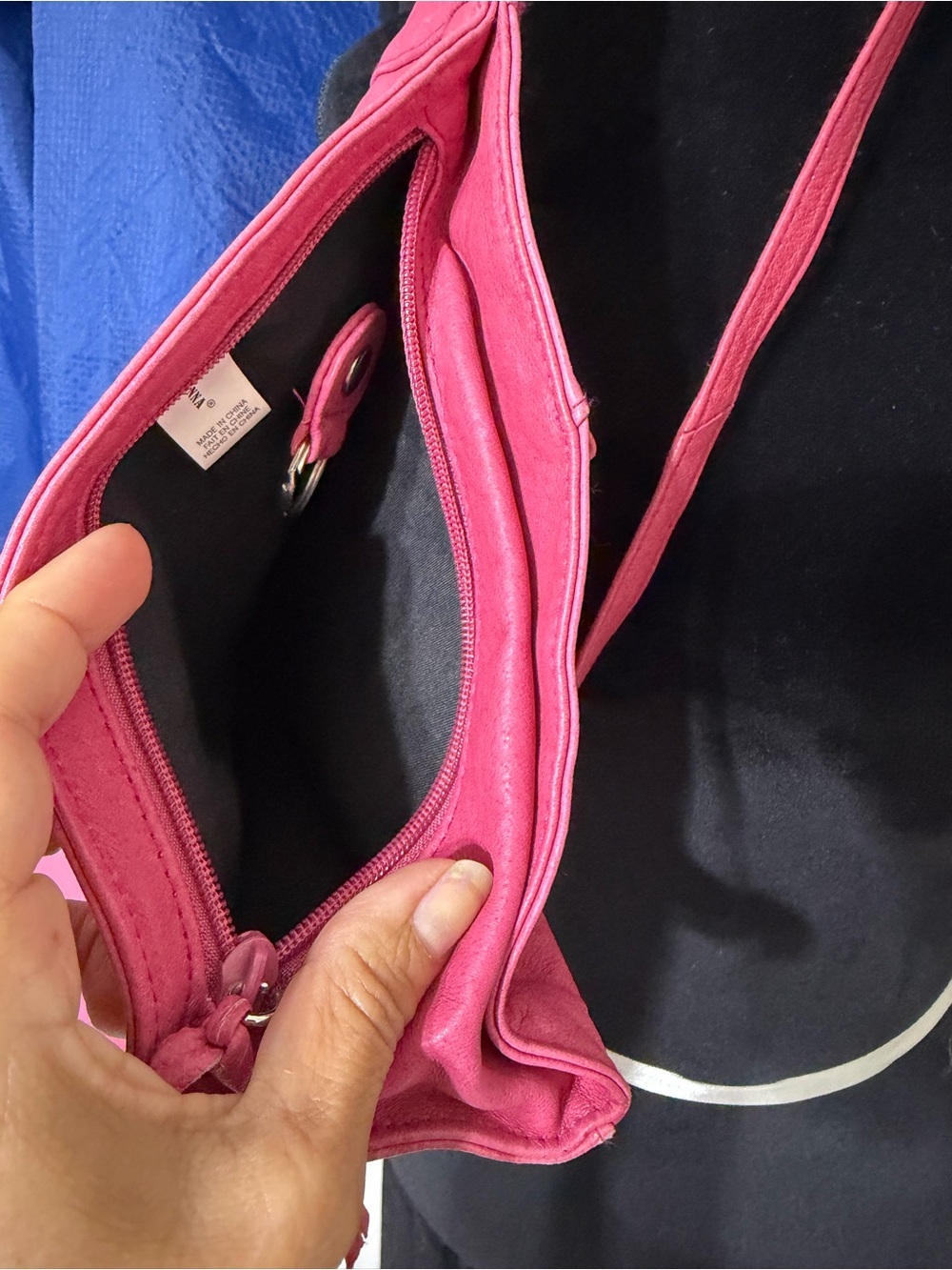 Nina Donna crossbody pink bag hidden pocket - Picture 3 of 9